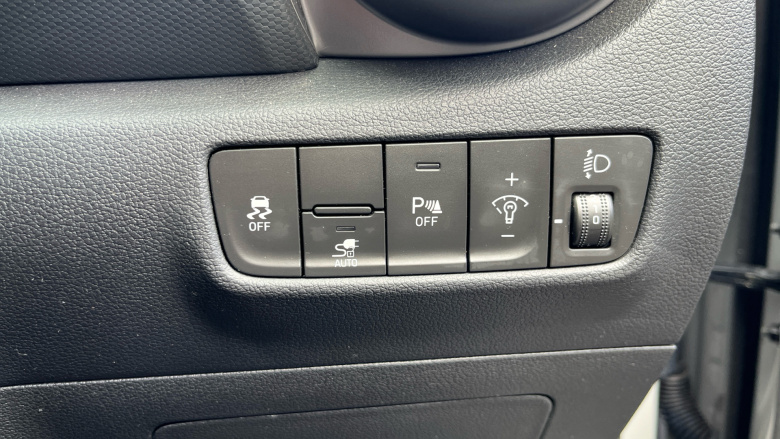 Hyundai KONA 100kW SE Connect 39kWh 5dr Auto Electric Hatchback